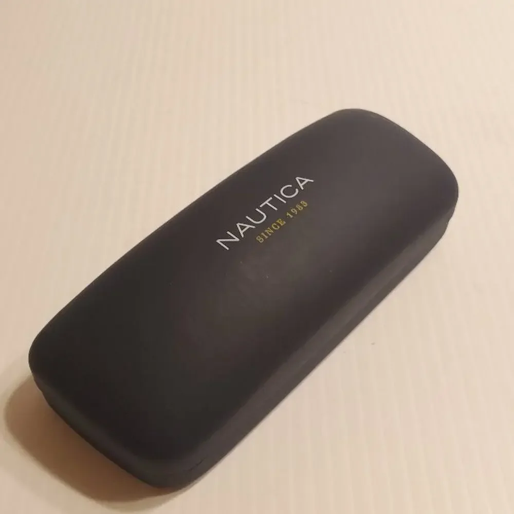 Nautica hard clamshell sunglasses case